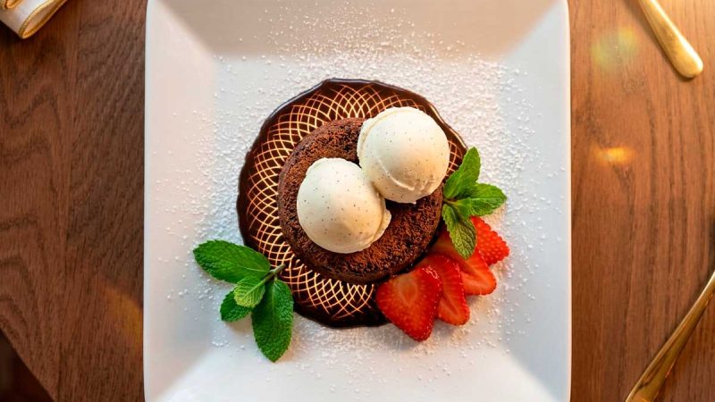 Beyond the Cloud: A Food & Drink Lover’s Guide to the Mojo Houston Experience
